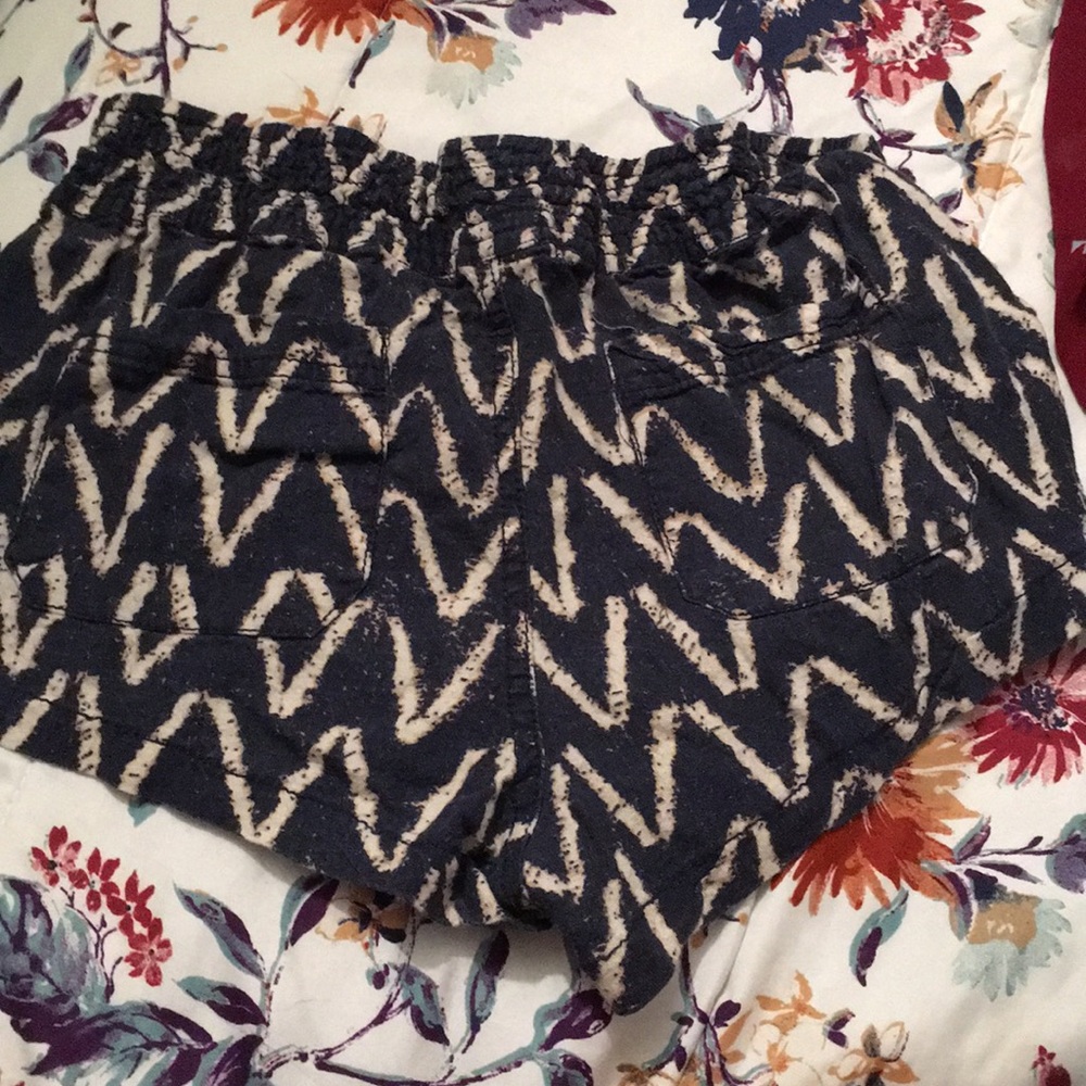 Shorts - Picture 2 of 2